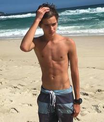 shirtless boys 5d4e7c4e2d73a.jpg