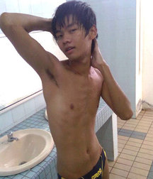 shirtless boys 5d4e7d0cde040.jpg