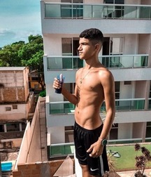 shirtless boys 5d4e7df11640d.jpg