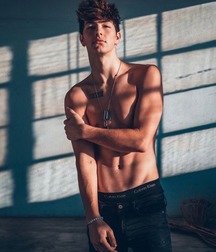 shirtless boys 5d4fb0201ef3e.jpg