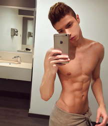 shirtless boys 5d504f9b7a27b.jpg