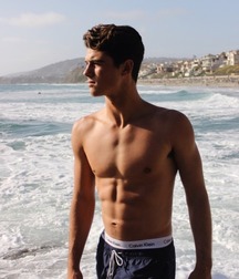 shirtless boys 5d51a87c2c898.jpg