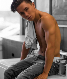shirtless boys 5d542640bada5.jpg