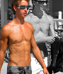 shirtless boys 5d5426c35dff6.jpg