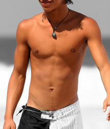 shirtless boys 5d5426dade54c.jpg