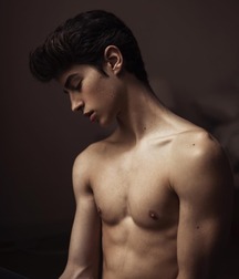 shirtless boys 5d5427a0052c4.jpg