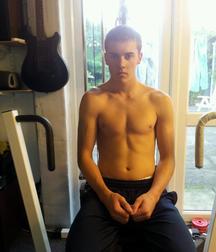 shirtless boys 5d56ddb6214cc.jpg
