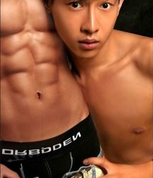 shirtless boys 5d56decf5b1c4.jpg