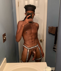 boys nude 5d590b3f01442.png