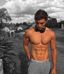 shirtless boys 5d5ae001ea70e.jpg