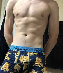 shirtless boys 5d5ae01635d64.jpg