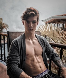 Boys 5d5c2deb5386a.jpg