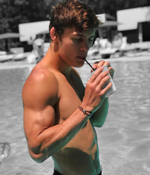 Boys 5d5c2e29206fe.jpg