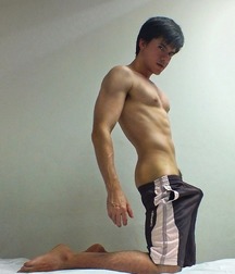 shirtless boys 5d616169732f5.jpg