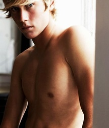 shirtless boys 5d61622694d98.jpg