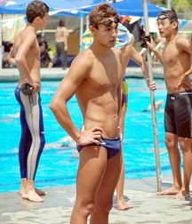 shirtless boys 5d678f627c15e.jpg