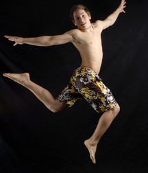 shirtless boys 5d695b65bc674.jpg