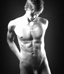 boys nude 5d6e9c2cb7a43.jpg