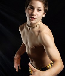 shirtless boys 5d70b778884d8.jpg