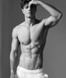 shirtless boys 5d73da1bbc109.jpg
