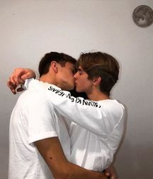 Boys 5d77f2d99580a.jpg