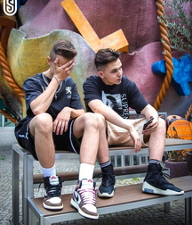 Boys 5d7a7b20e0a07.jpg