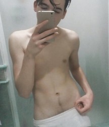shirtless boys 5d8118bfa36e4.jpg