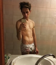 shirtless boys 5d811944a76c4.jpg