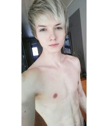 shirtless boys 5d811b8ba923e.jpg