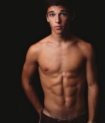shirtless boys 5d8e2bc04958c.jpg