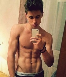 shirtless boys 5d8e2ce045deb.jpg