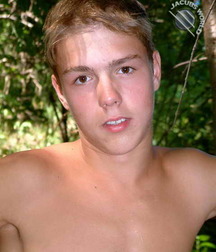 Artur 5d9b775a00f29.jpg