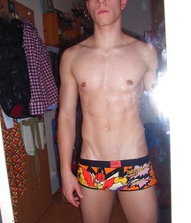 shirtless boys 5d9de3bc64bad.jpg