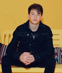 Boys 5da0d9f50cc88.jpg