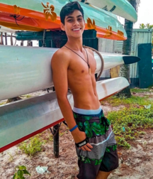 shirtless boys 5dac0e6c2cb89.png