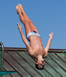shirtless boys 5dac116d2c030.jpg