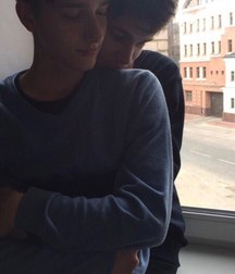 Boys 5dac8d4cd2605.jpg