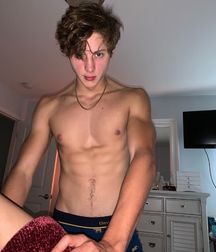 shirtless boys 5daf3df65b119.jpg