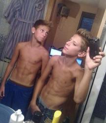 shirtless boys 5daf425b1dd4c.jpg