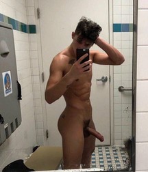 Boys with a boner 5daff72e3286a.jpg
