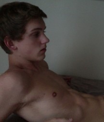 shirtless boys 5db1d132b1677.jpg