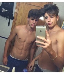 shirtless boys 5db1d1d04eb9a.jpg