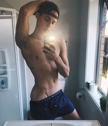 shirtless boys 5db1d52fcec79.jpg