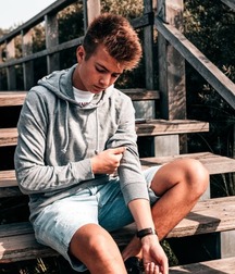 Boys 5db2a3f14a82d.jpg