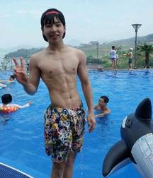 shirtless boys 5db532361412f.jpg