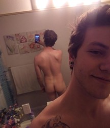 boys nude 5db6b49e6a631.jpg