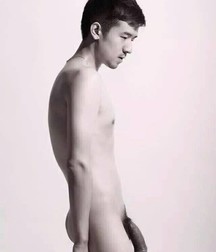 boys nude 5db6b51dd8924.jpg