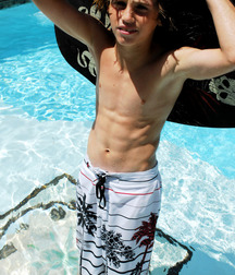 shirtless boys 5db73d4d29970.jpg