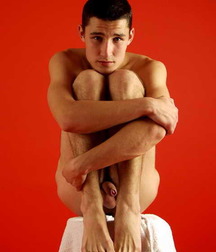 Oleg 5db75d71cdcbd.jpg
