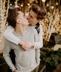 Boys 5db88bdf801b2.jpg